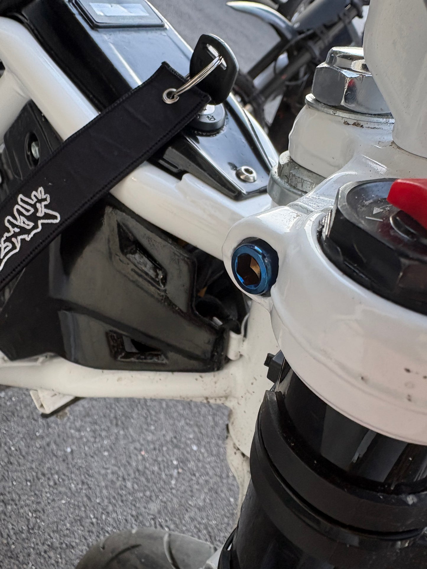Ebox 2.0 Fork bolts