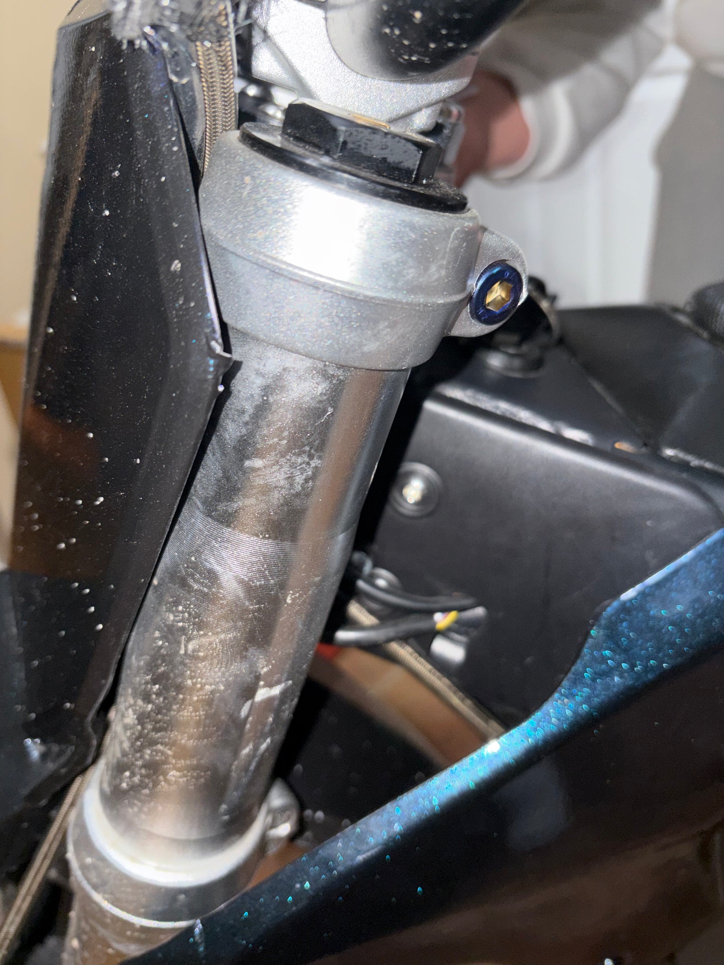 Etm rtr fork clamp bolts