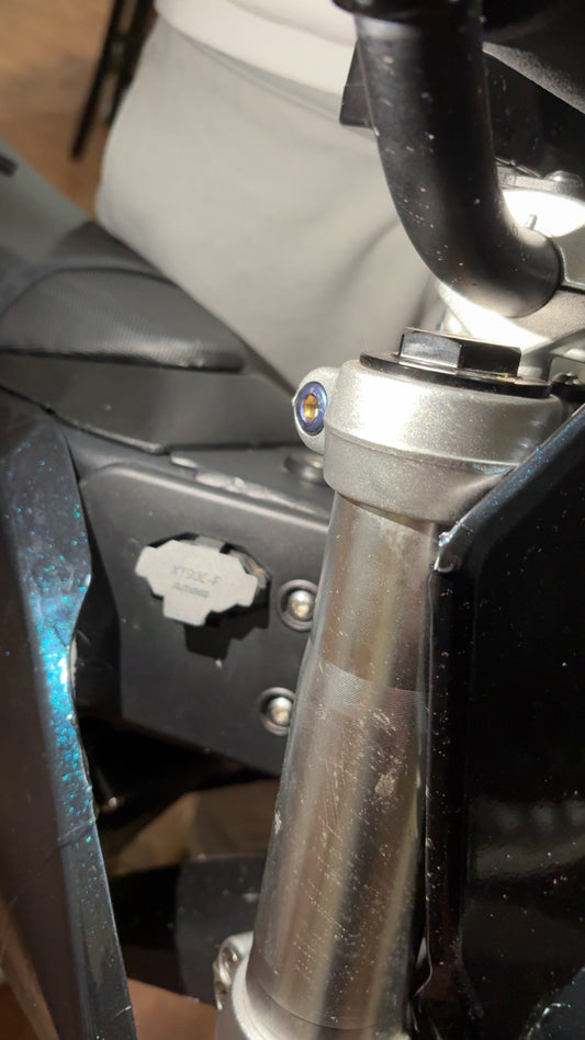 Etm rtr fork clamp bolts